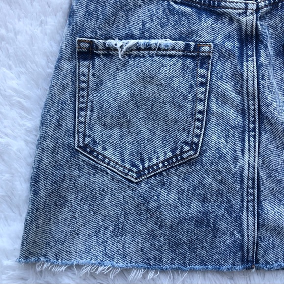 ABERCROMBIE & FITCH • Acid Stone Wash Natural Rise Denim Skirt Raw Hem Size 25 - Picture 8 of 16